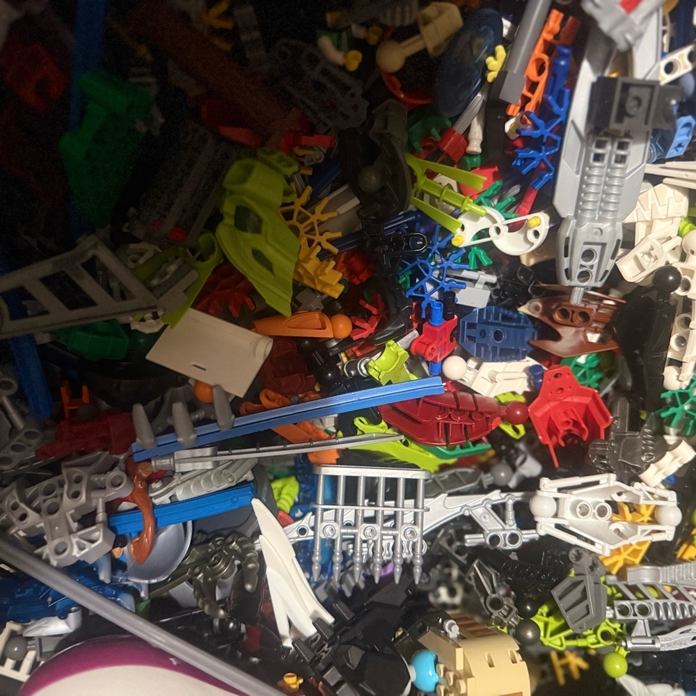 - Assorted - building - Picture 4 of 5